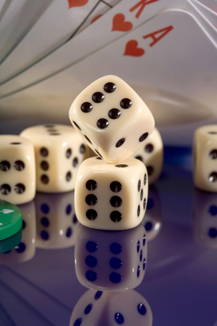 Permainan kasino klasik seperti roulette dan blackjack